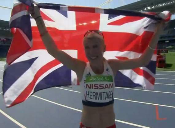 Golden 400m star Hermitage breaks world record