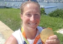 Golden day for Paralympians Morris, Hermitage