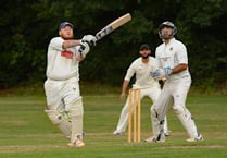 Headley survive as Grayswood bid to be I’Anson ‘invincibles’