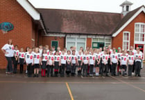 Primary school choir sings at O2