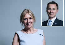Chancellor Jeremy Hunt's bizarre parting gift to Tory rival Dorries
