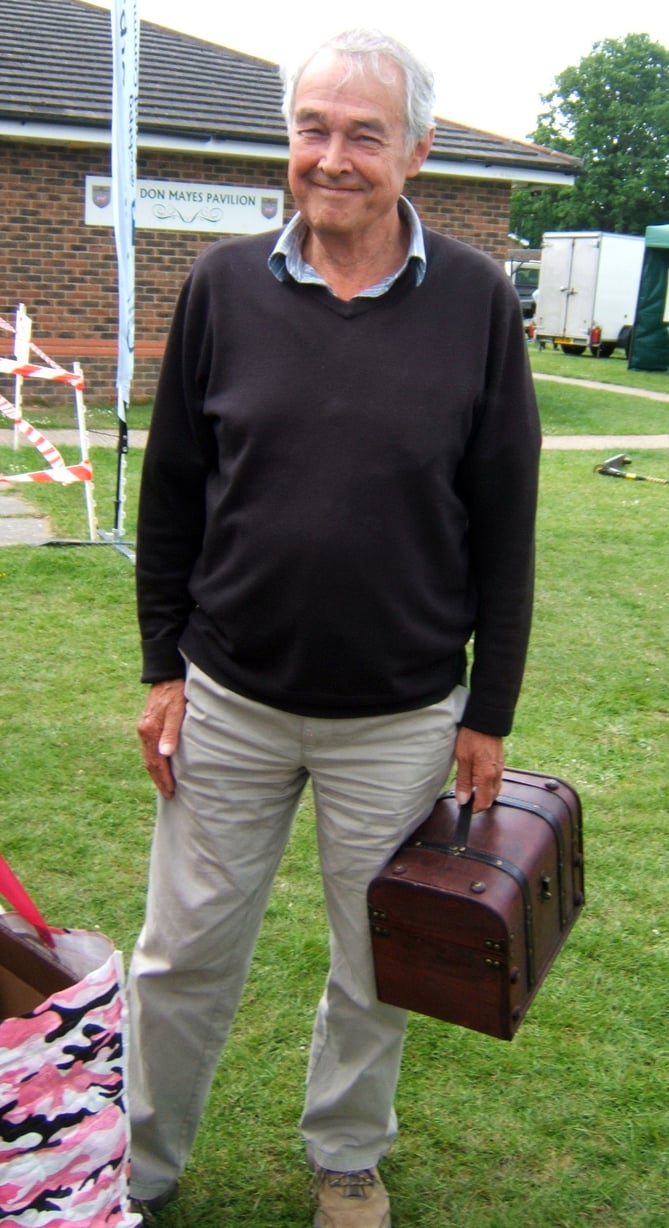 Paul Kennedy takes home the first prize of a treasure chest containing £100 in pound coins after winning the Woolmer Forest Heritage Society Platinum Jubilee treasure hunt held on June 2nd and 3rd 2022. 