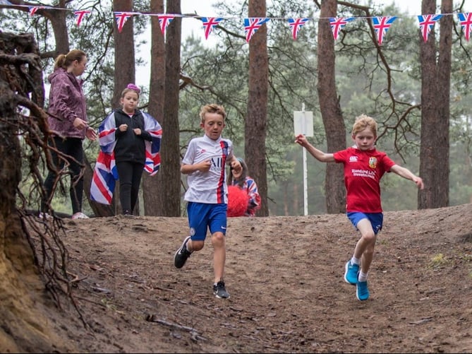 Young runners take on the parkrun course