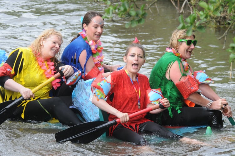 Farnham Photo Assignment
Location: Tilford Village Green 
Details: Tilford Village Fete 
Names: Tilford Meadows Nursery 
Reporter: 
Photographer: Ruth 
Date: 9/7/2016 