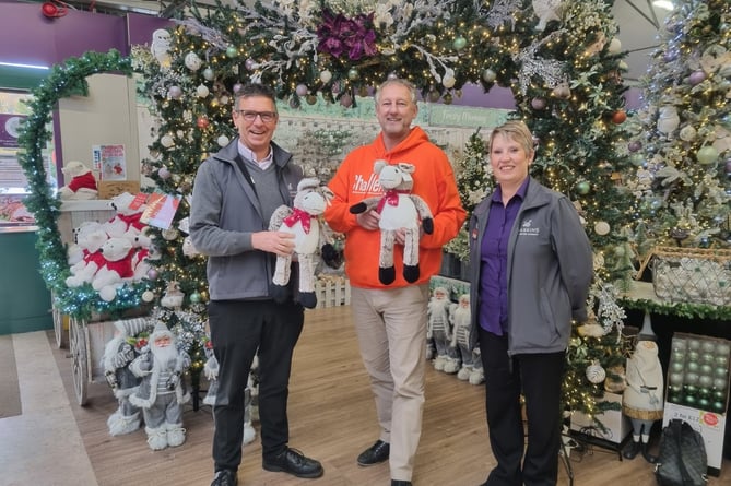 Challengers staff collect their donkeys from Forest Lodge