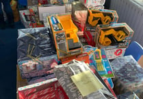 Bordon cargo company gives toys to Liphook food bank
