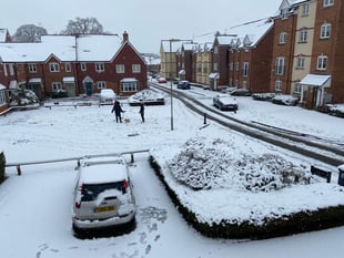 Snow causes disruption and chaos across Surrey and Hampshire