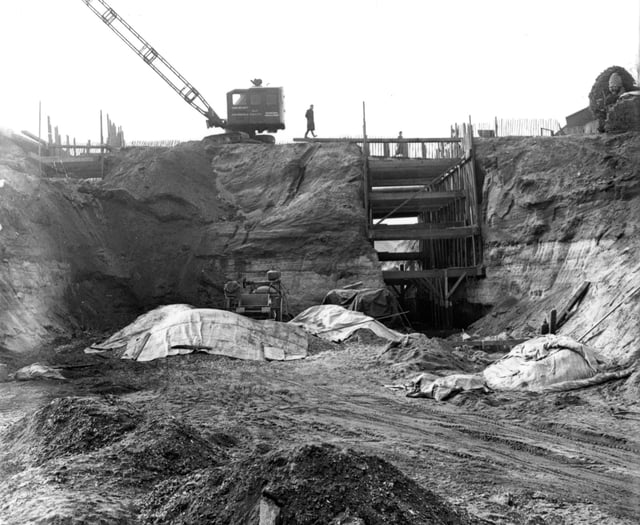 From the Archive: The building of Farnham's Firgrove Hill road bridge