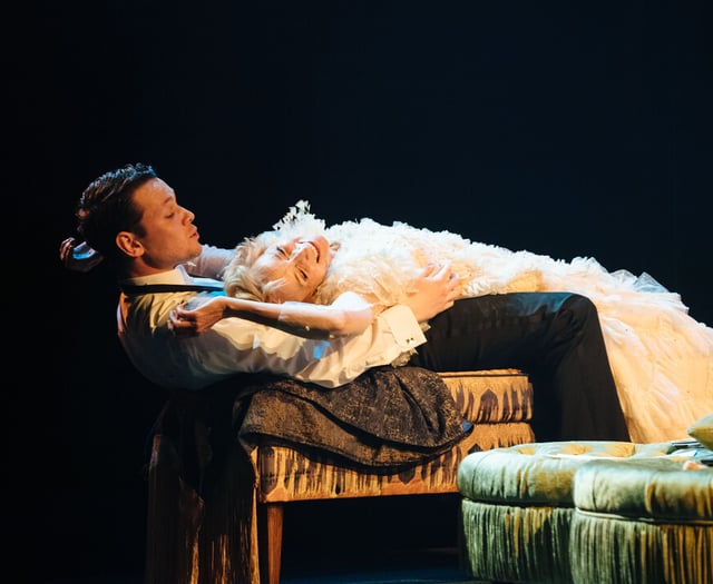 Review: Coward's The Vortex still raw and disturbing after 99 years