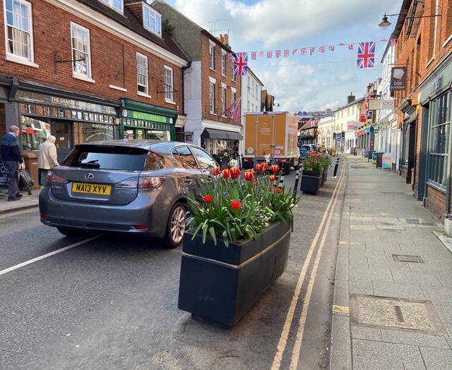 Letter: How long is it taking you to travel through Farnham?