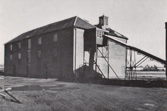 The Kiln in Badshot Lea as it was in 1972 showing the elevator from the hop picking machine