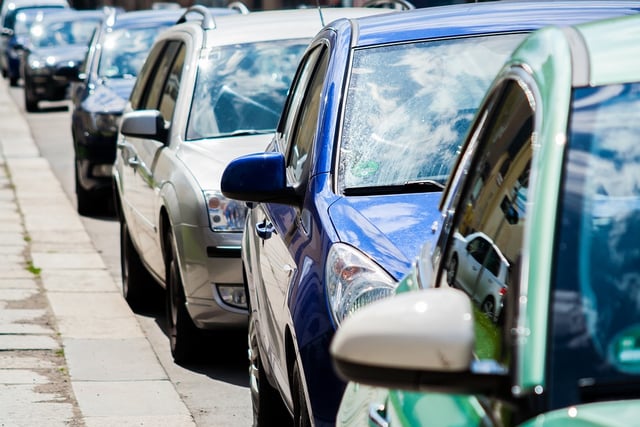 Problems on Petersfield to Haslemere line and more queues in Farnham