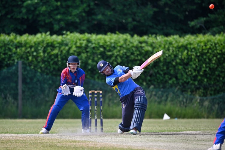 Mark Heffernan scored an important 43 not out for Alton
