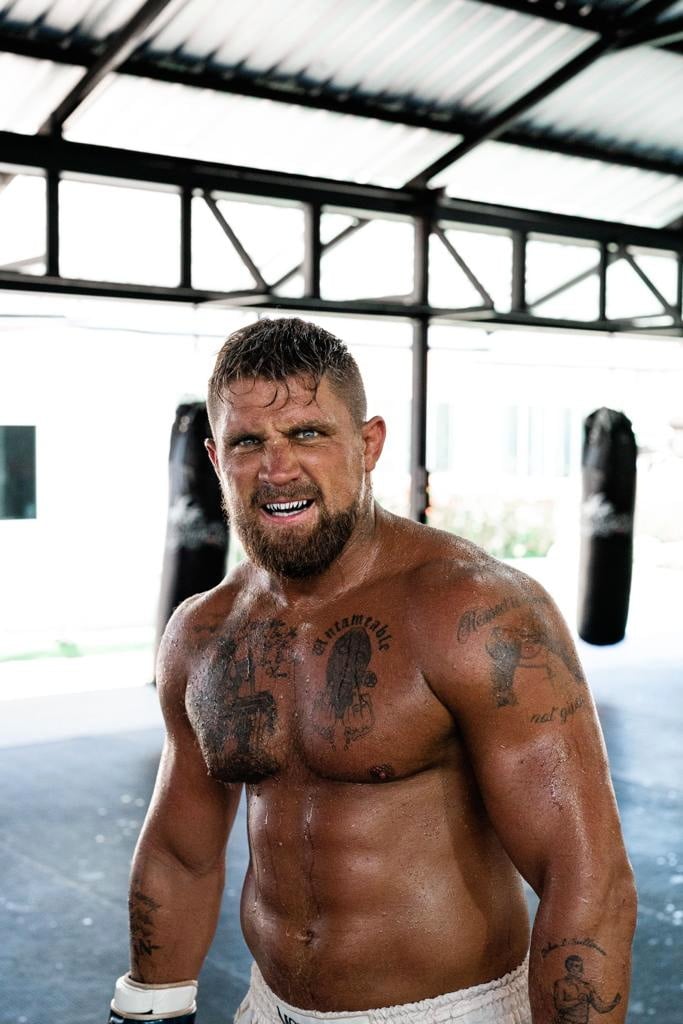 Bordon bareknuckle fighter Darren Hendry is gearing up for his latest fight