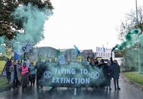 Climate activists block entrance to Farnborough Airport
