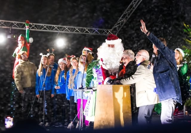 Farnham gets ready to dazzle
