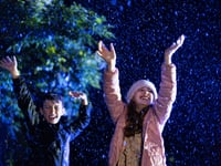 Watch: Zoo lit up by 500,000 bulbs as Glow Marwell attraction returns