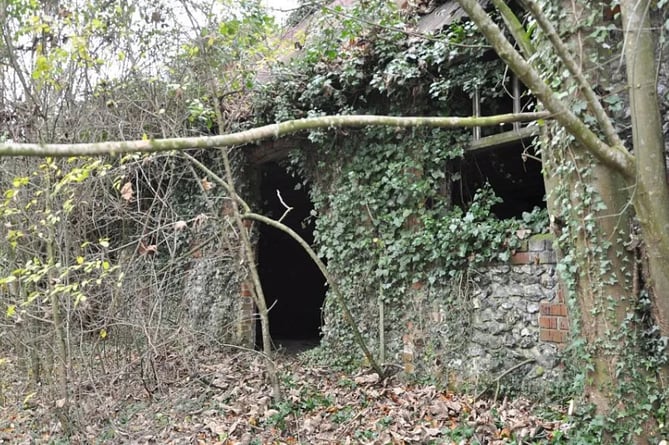 The disused barn near Micheldever where the man's remains were discovered in 2017