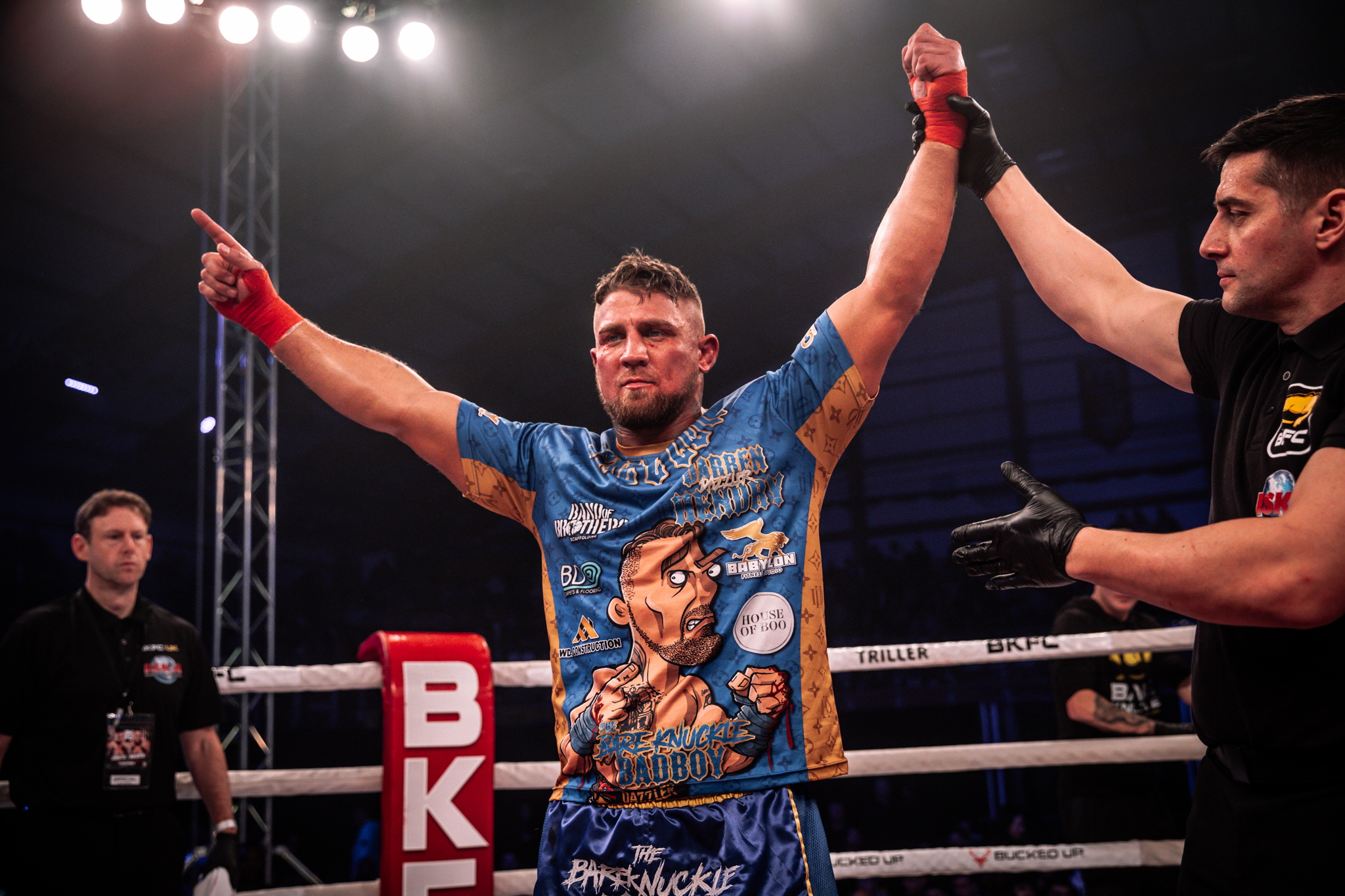 Darren Hendry beat Luke Atkin