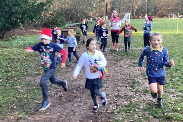 Top marks as Santa Dash at St Matthew's Blackmoor school raises £1.8k