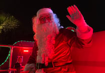 Watch: Santa's Sleigh spotted in Farnham in aid of Farnham Foodbank