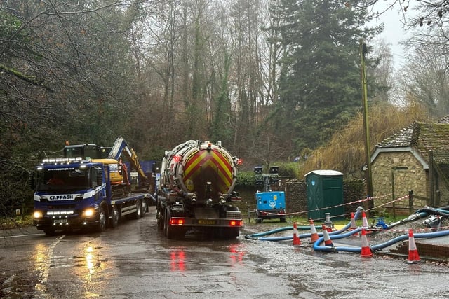 Huge sewage leak in Churt threatens stream flowing into Frensham Pond