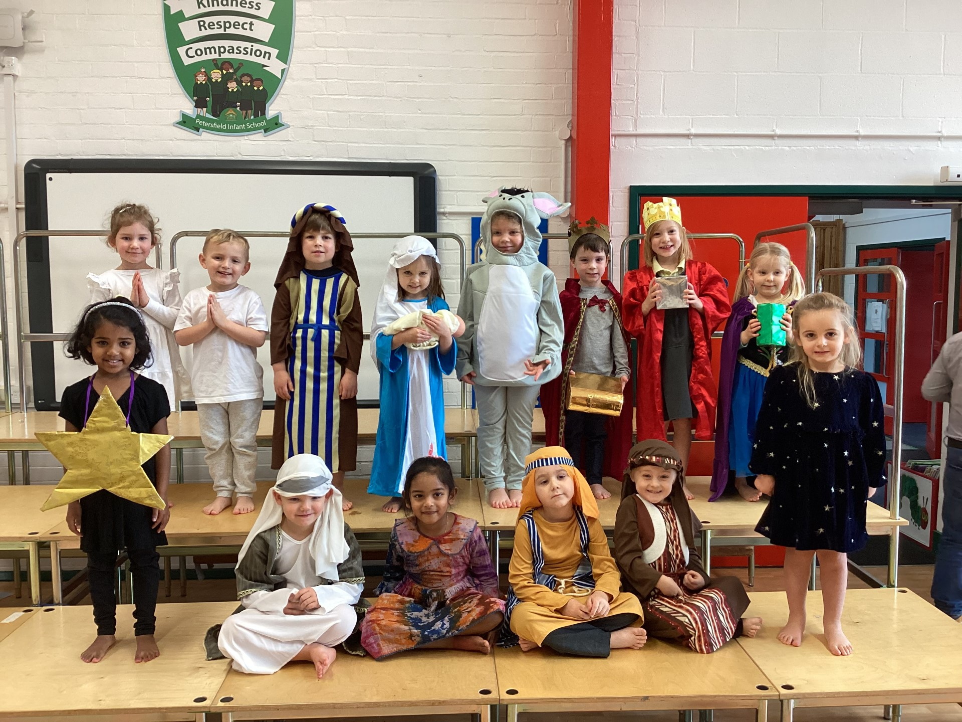 Petersfield Infant School children put on Christmas performances