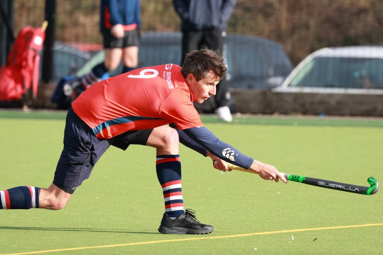 Chris Boot helped Aldershot & Farnham’s midfield control the tempo of their game against Blackheath & Elthamians