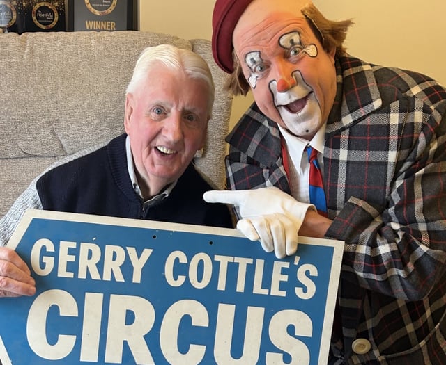 WATCH: Clown's surprise handout to beloved Petersfield robbery victim