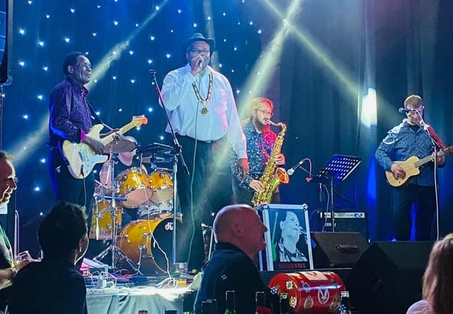 Stage is set for Whitehill & Bordon mayor to host spring fundraiser