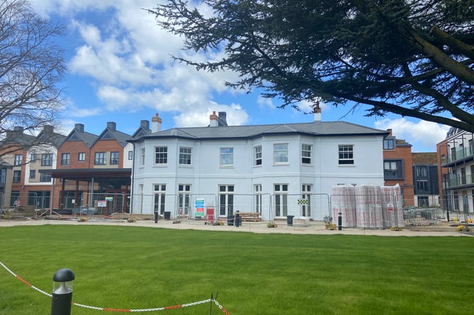 Developer Crest Nicholson was forced to rebuild the roof at Grade II-listed Brightwell House after breaching its planning consent for the works