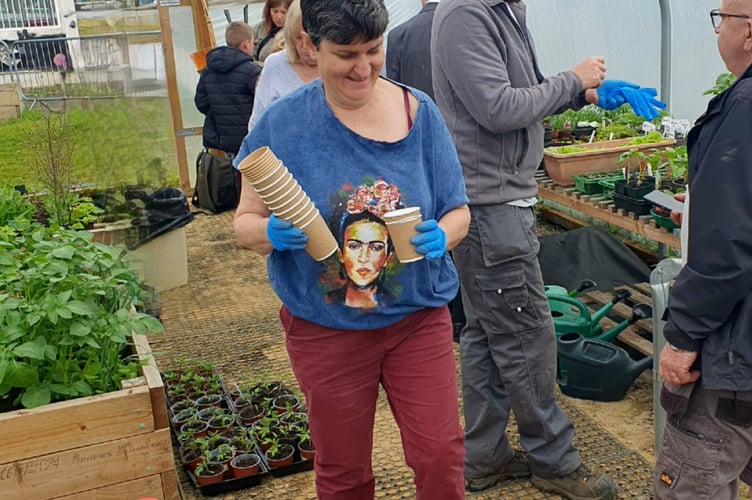 BH Community polytunnel gardeners
