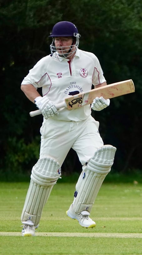 Clanfield batter Scott Richardson scored 47