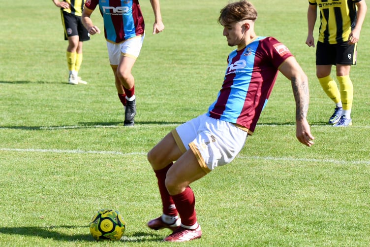 Owen Dean scores Farnham's third goal