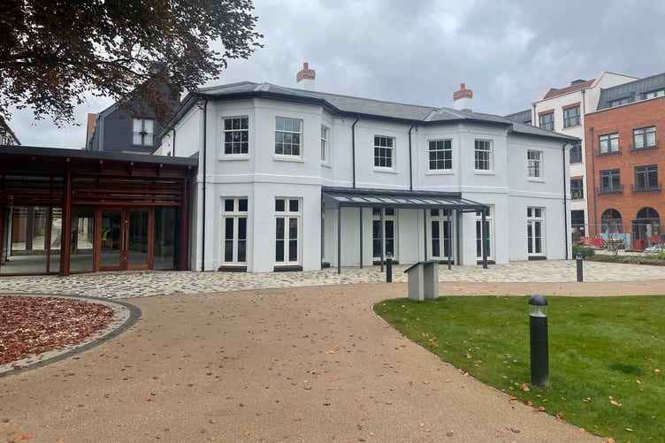 Brightwells House, Farnham