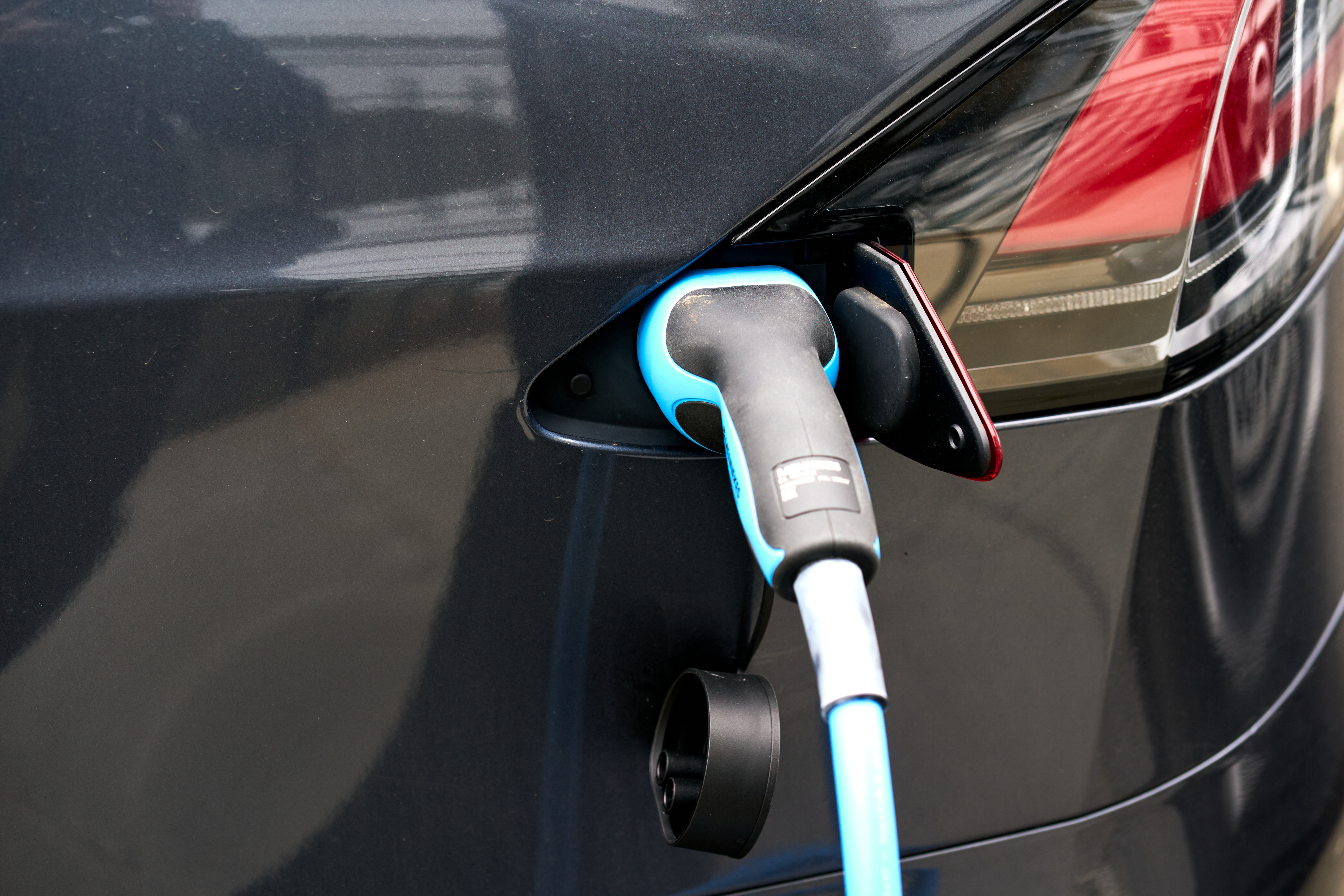 Number of electric vehicle chargers in Hampshire rose by nearly a third last year – as concerns raised about regional blackspots