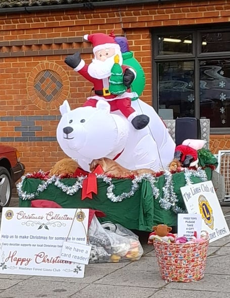 Woolmer Forest Lions Christmas Float