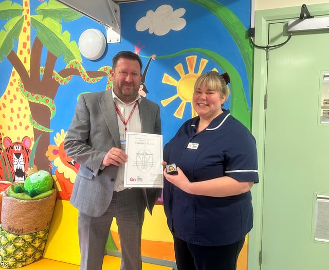 Hampshire Hospitals nurse awarded national Queen’s Nurse title 