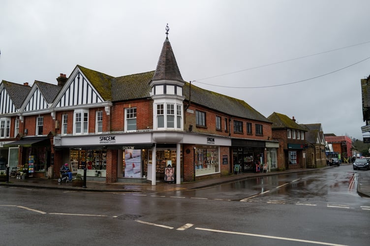 General views of Haslemere, that has seen a raise in shop lifting and shop thefts, Haslemere, Surrey, 23rd January 2025 . Photo released January 27 2025. Fed up business owners in a market town have launched a vigilante WhatsApp group - after a rise in "well-off middle-aged" shoplifters. Traders in Haslemere, Surrey say shoplifting has gotten so bad in recent months that messages are sent in the messaging group "every single day". Shop owners let each other know if they have been stolen from and share CCTV footage of criminals to look out for - with members aware of a few repeat perpetrators. They say the problem has been exacerbated by a "lack of police presence" in the town and insist that it is not linked to the cost of living crisis.
