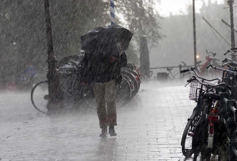Wet weekend ahead with heavy rain today and moderate showers tomorrow