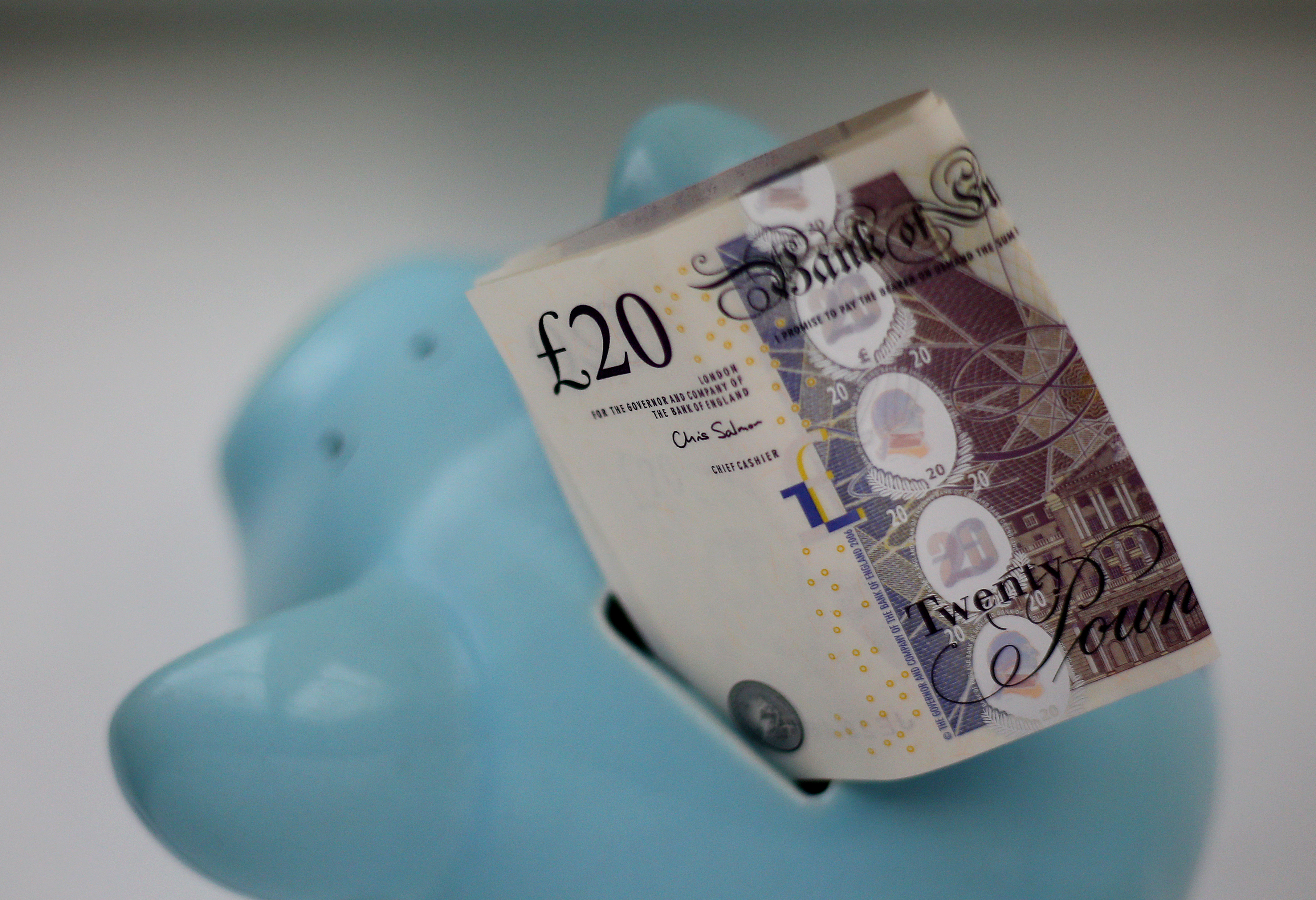 Households in Hampshire and the Isle of Wight unable to put money aside into savings
