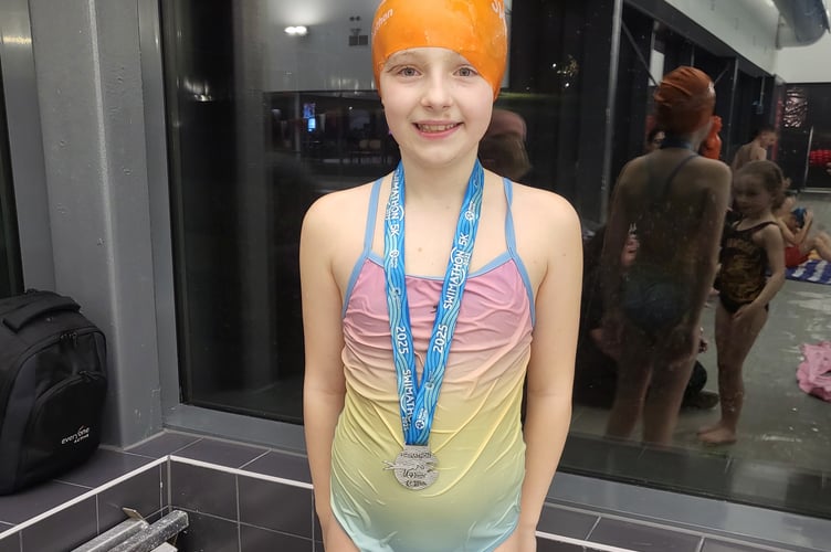 Lillie Saxby Swimathon Bordon