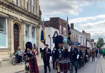 Commemoration and celebration as hundreds gather for Petersfield VE Day 80 event