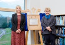 Sandi Toksvig opens new library and english building at Woolmer Hill School