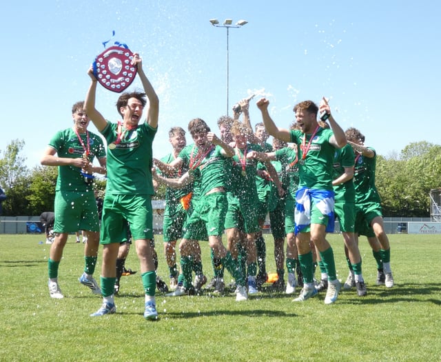 Liss come from behind to win silverware