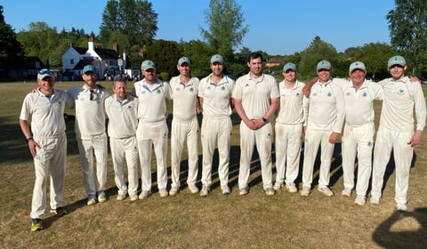 Elstead lead the way after impressive win