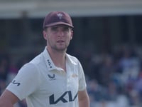 Surrey thrash Yorkshire to close in on summit
