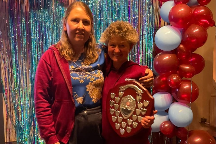 Nicola O'Connor presents Linda Tyler with the prestigious Steve Parker Award