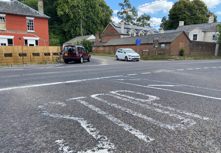 Golden Pot crossroads Shalden