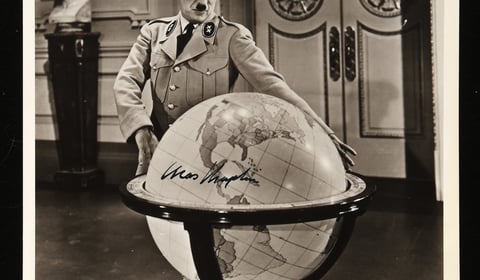 Hollywood stars sign off autograph collection